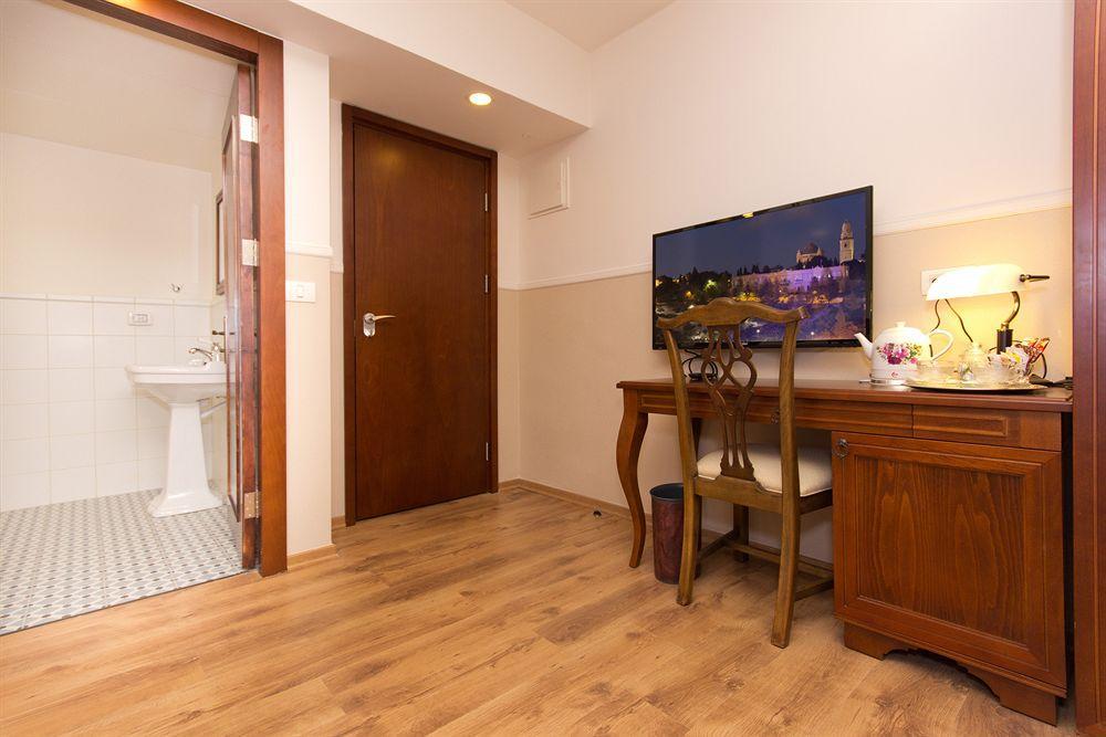 Villa Brown Moshava - A Member Of Brown Hotels Jerusalem Exterior photo